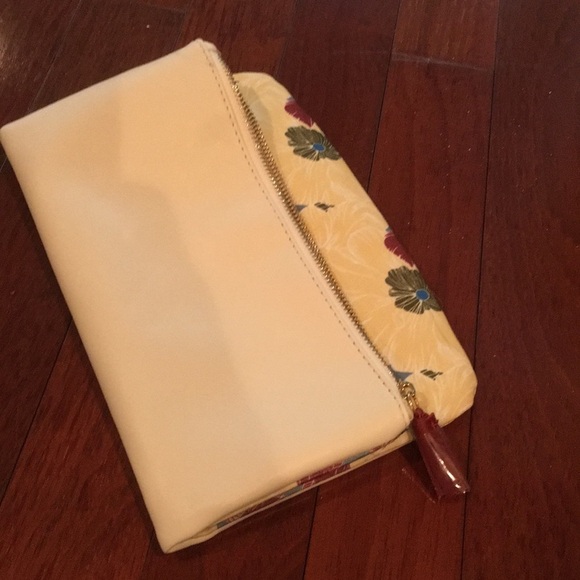 Rachel Pally reversible clutch purse - Picture 4 of 4